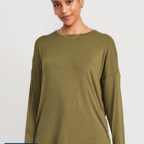 NWT OLD NAVY Luxe Long-Sleeve Tunic T-Shirt Color: Pasture Present - Picture 2 of 9